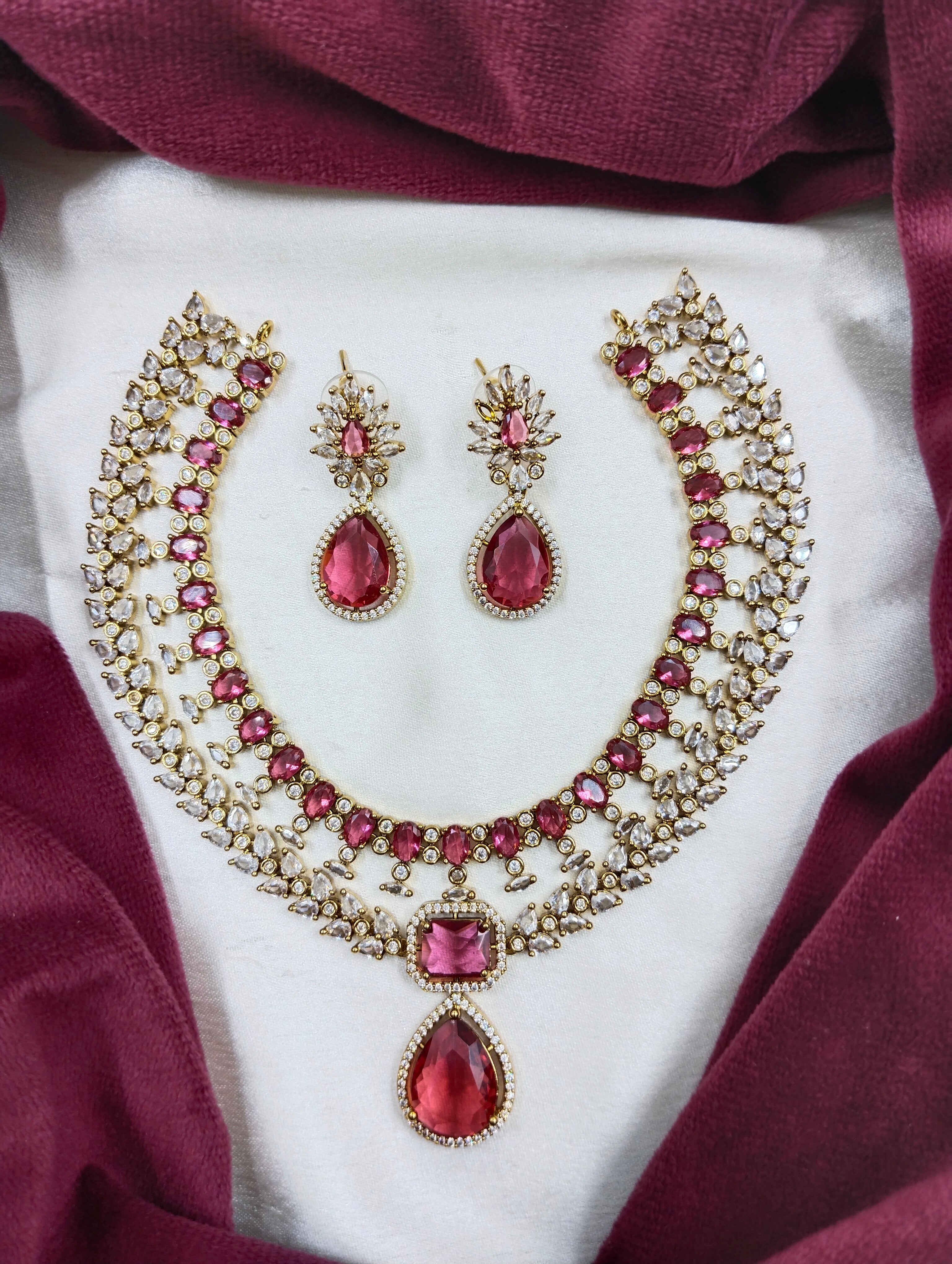 Ad jewellery duo necklace